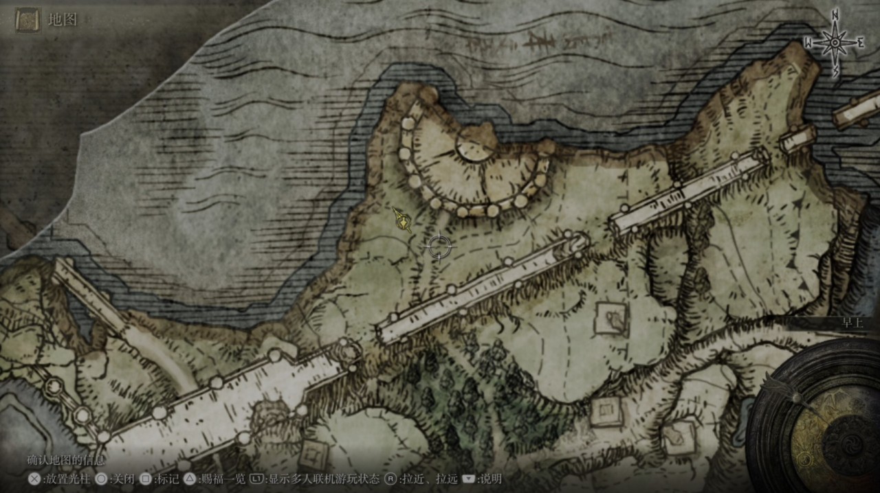 击败入侵的NPC给了个大槌护符，看起来还不错。