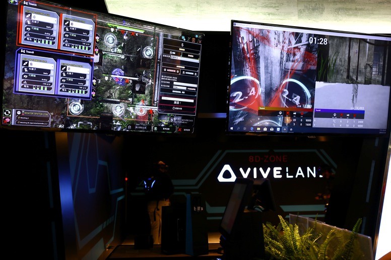 多人 VR 竞赛 Viveland 8D-ZONE7月25日开幕