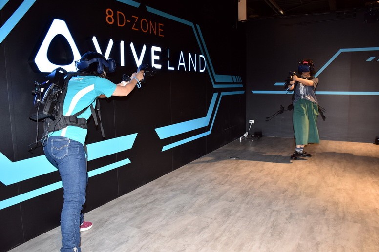 多人 VR 竞赛 Viveland 8D-ZONE7月25日开幕