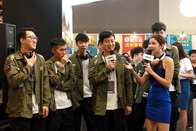 【漫博 19】《传说对决》Mad Team 表演赛 吸引大批粉丝围观