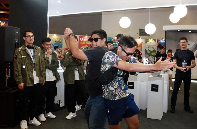 【漫博 19】《传说对决》Mad Team 表演赛 吸引大批粉丝围观