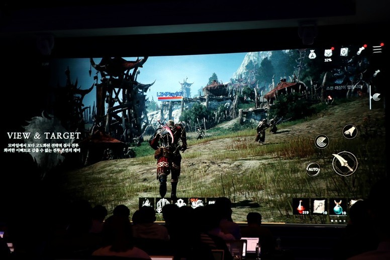 《天堂 2 M》发布会记录报导 支持 PC 、手机及新平台「Purple」
