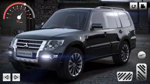 Pajero Sport: 4x4 Jeep Cars